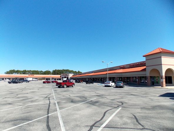 Panama Plaza: 1350 W 15th St, Panama City, FL 32401